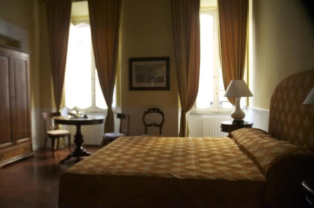 Relais Teatro Argentina Bed & Breakfast Rome
