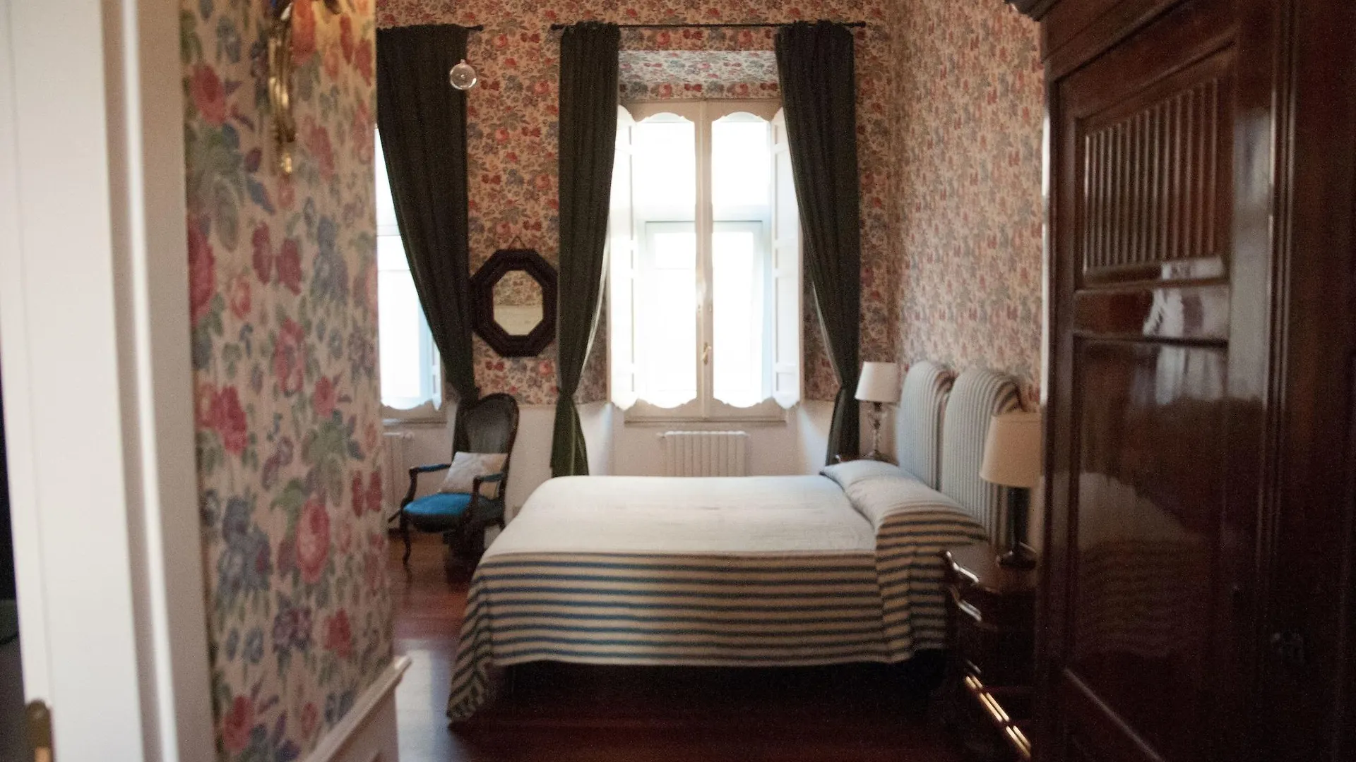 Relais Teatro Argentina Bed & Breakfast Rome Italy