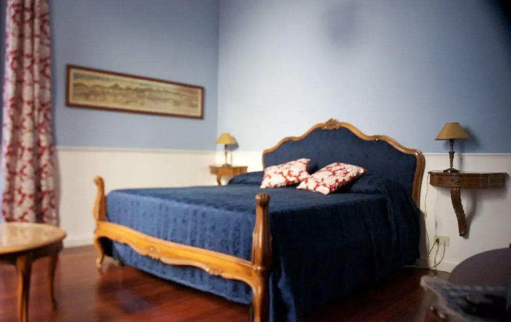 Relais Teatro Argentina Bed & Breakfast Rome
